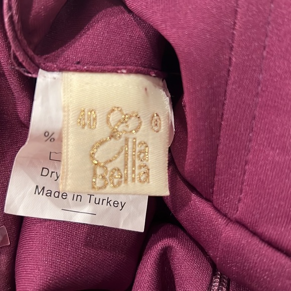 Hermz LA designer plum one shoulder gown - Picture 6 of 8